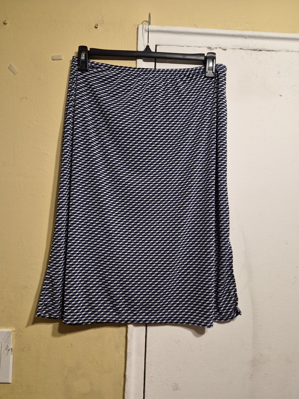Kathy Ireland Geometric Cube Print Skirt in Lavender and Black SZ XG